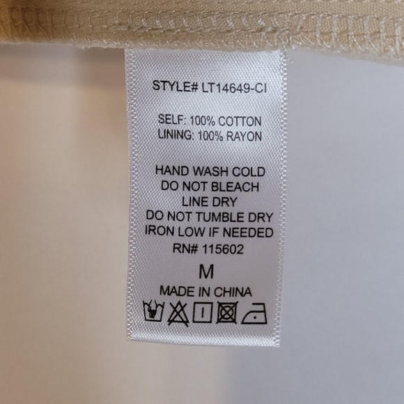 LUSH Juniors Square Neck Button Top - Picture 11 of 12